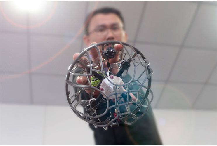 球形全景无人机如何实现360度无死角拍摄？-第3张图片-广州国自机器人