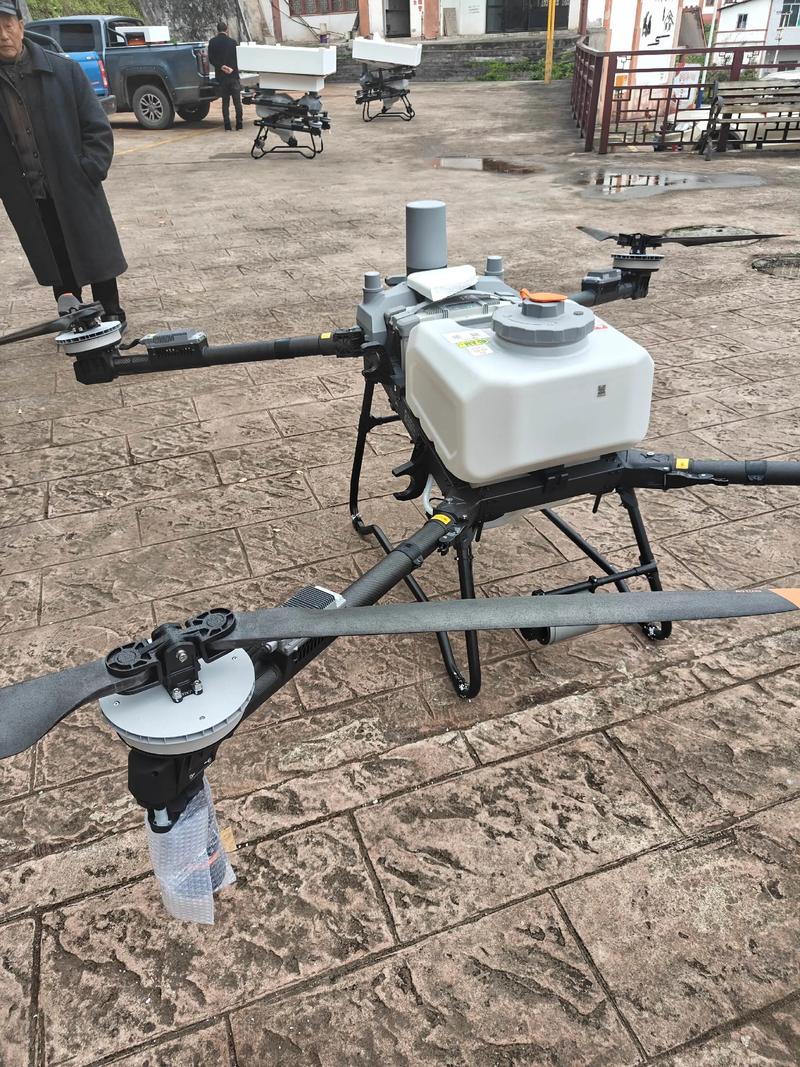 大疆无人机机头红灯是什么原因?-第1张图片-广州国自机器人 大疆无人机机头红灯是什么原因?-第1张图片-广州国自机器人