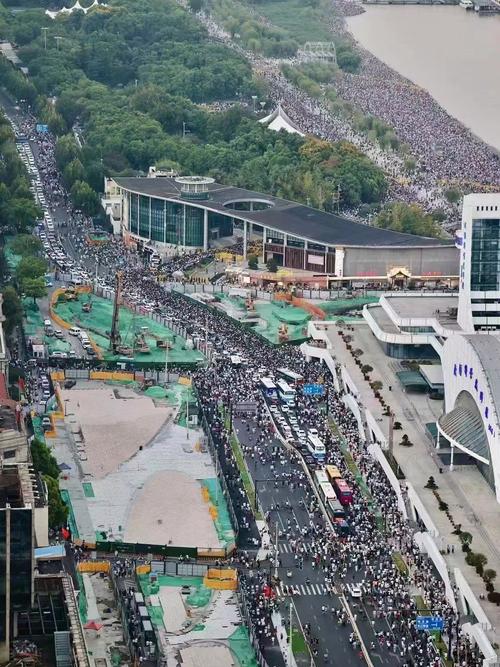 西安无人机表演事件缘何引发关注？-第1张图片-广州国自机器人