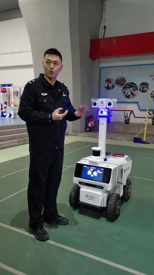 警卫机器人2010,功能如何?效果怎样?-第1张图片-广州国自机器人 警卫机器人2010,功能如何?效果怎样?-第1张图片-广州国自机器人