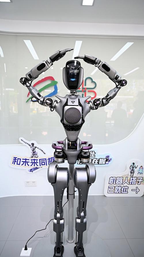大润发上海机器人有何新动作？-第3张图片-广州国自机器人
