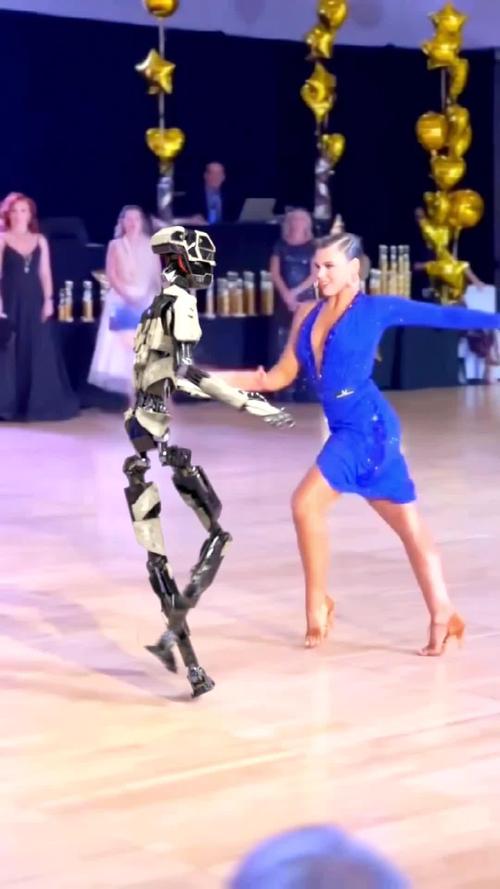 alpha机器人如何跳出流畅舞姿？-第3张图片-广州国自机器人