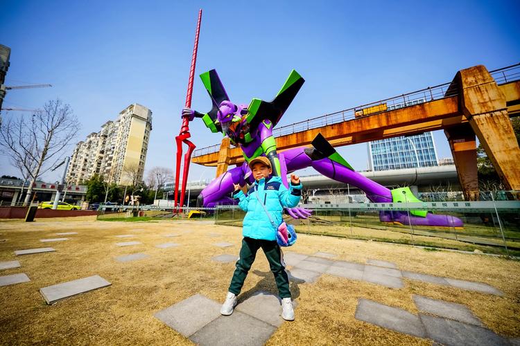 qqeva机器人如何免费获取？-第1张图片-广州国自机器人