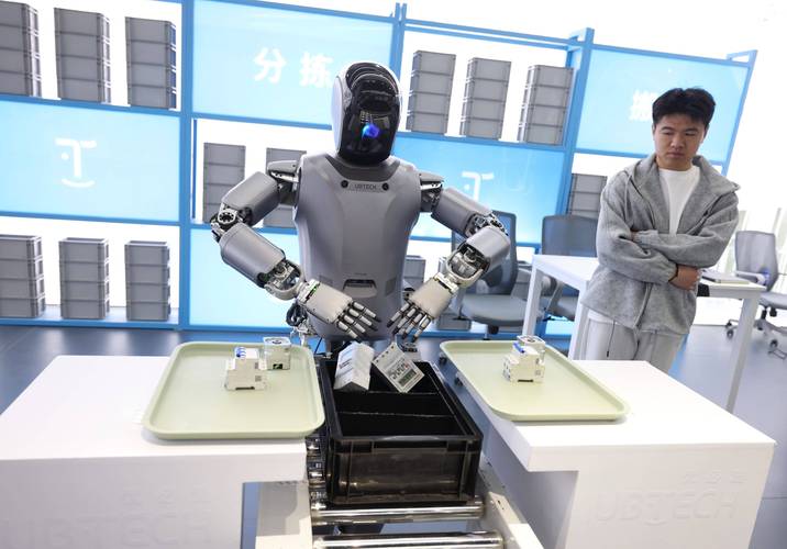 北京roobo机器人有何独特功能?-第1张图片-广州国自机器人 北京roobo机器人有何独特功能?-第1张图片-广州国自机器人