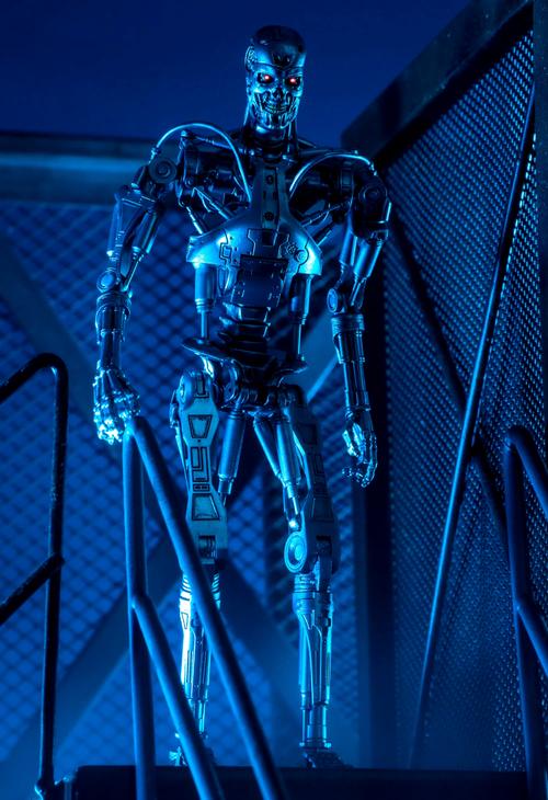 电影MAX机器人是人工智能还是情感载体？-第2张图片-广州国自机器人