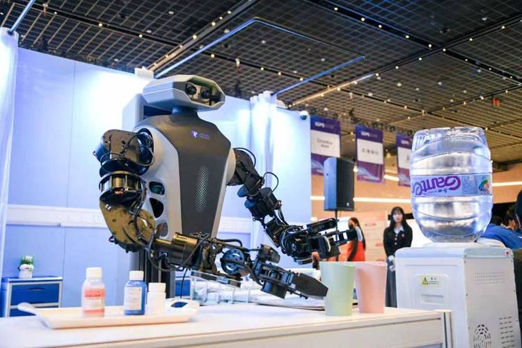 上海human机器人-第2张图片-广州国自机器人
