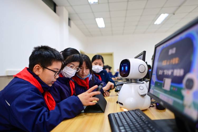 人工智能网络专业课程学什么？-第1张图片-广州国自机器人