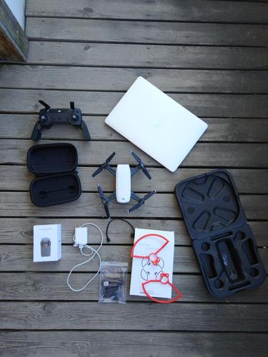 大疆无人机晓低价转卖-第1张图片-广州国自机器人