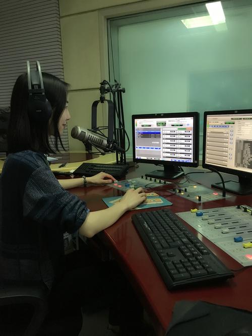 佳佳AI对话直播有何亮点？-第1张图片-广州国自机器人