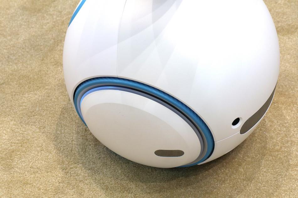 华硕Zenbo机器人，家庭智能助手还是未来玩具？-第1张图片-广州国自机器人