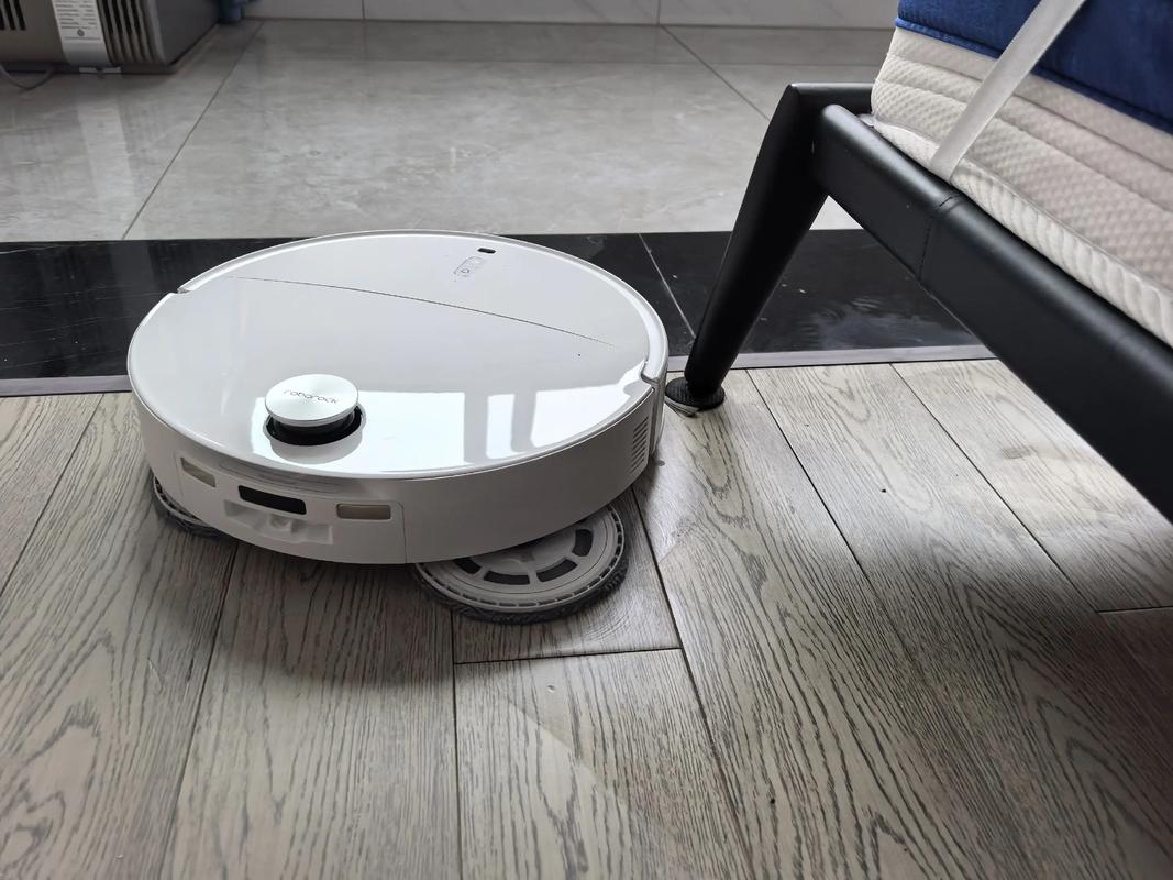 扫地机器人真能扫干净灰尘吗？-第2张图片-广州国自机器人