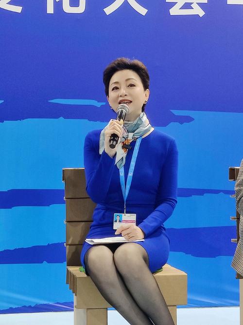 杨澜探寻人工智能,未来之路在何方?-第3张图片-广州国自机器人 杨澜探寻人工智能,未来之路在何方?-第3张图片-广州国自机器人