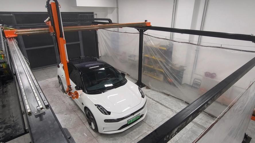 德国机器人洗车流水线如何高效运作？-第2张图片-广州国自机器人