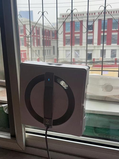 科沃斯擦窗机器人，擦窗真的干净又省力吗？-第2张图片-广州国自机器人