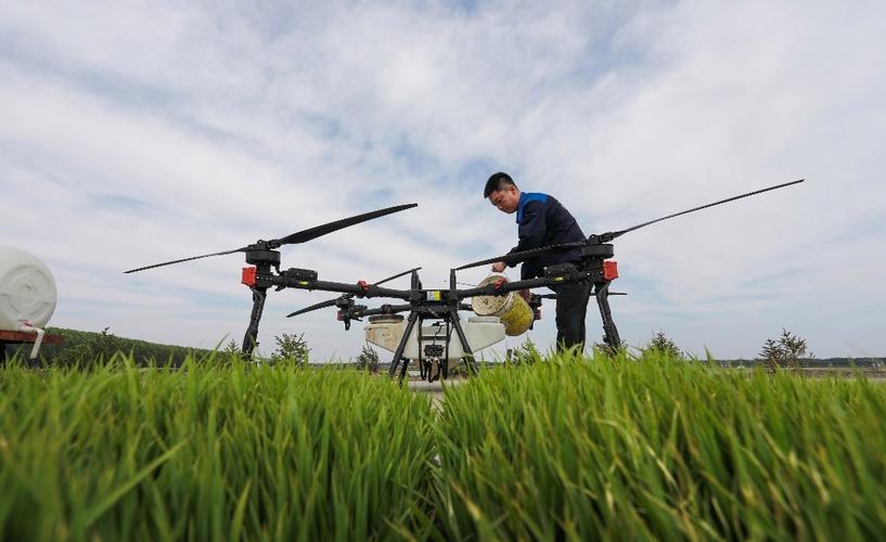 黑龙江无人机植保公司有何优势？-第2张图片-广州国自机器人