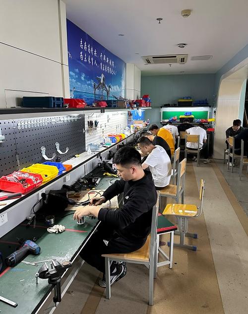 南京无人机飞控师培训-第1张图片-广州国自机器人