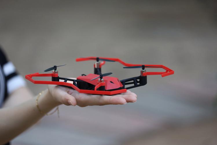 意念控制无人机是现实还是科幻？-第1张图片-广州国自机器人