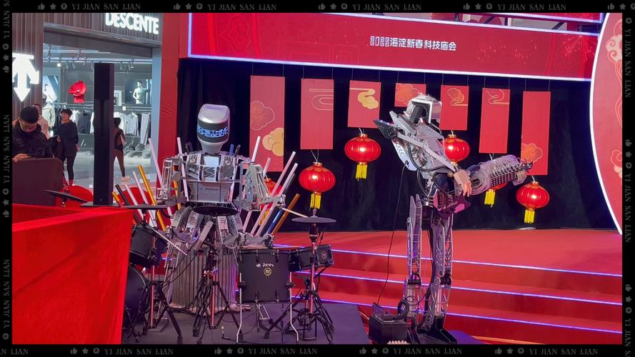 日本机器人演唱会，真人还是AI在表演？-第1张图片-广州国自机器人