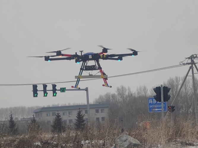 成都18日发现的无人机有何蹊跷？-第3张图片-广州国自机器人