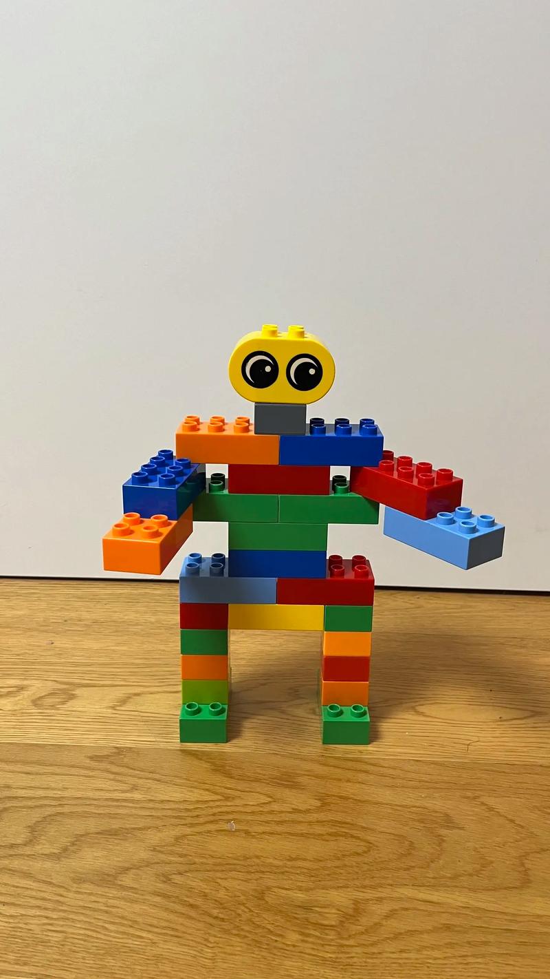 可以跟孩子玩的机器人-第3张图片-广州国自机器人