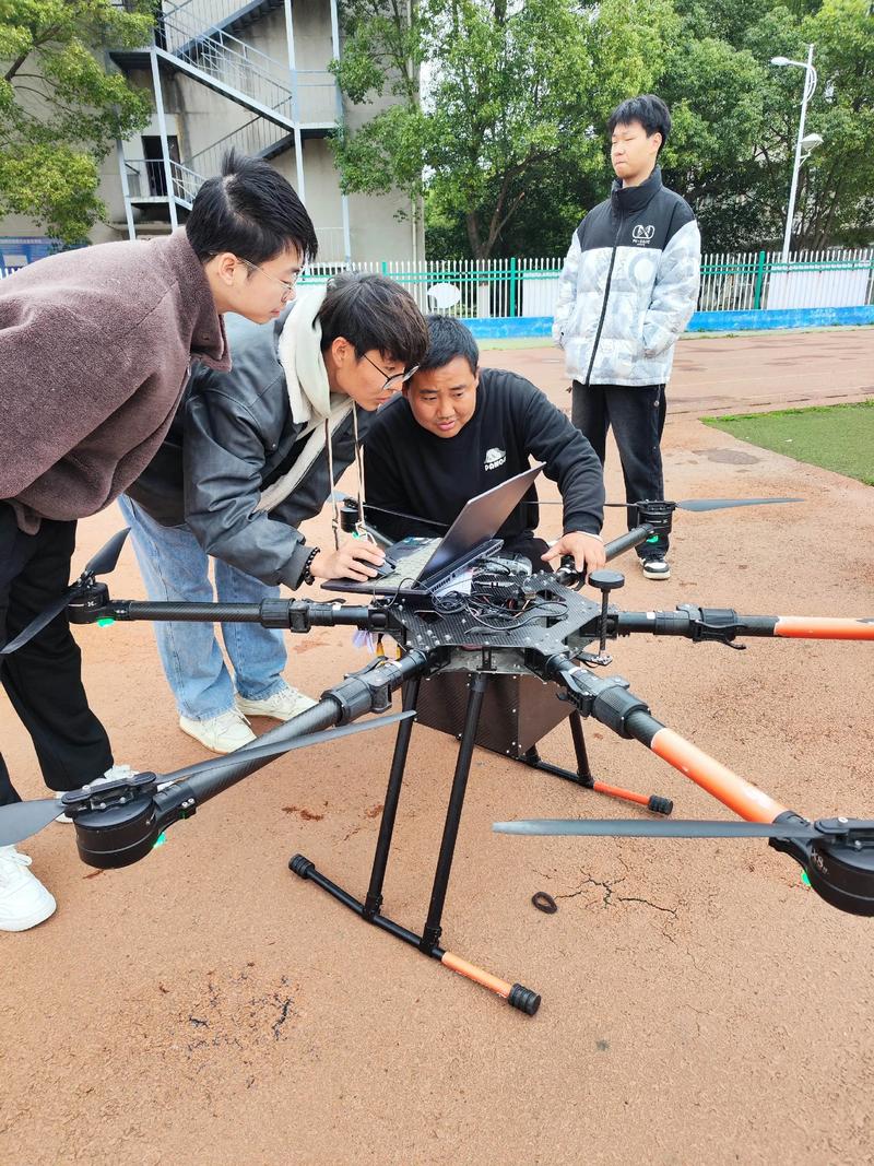 无人机专业高校哪家强？-第2张图片-广州国自机器人